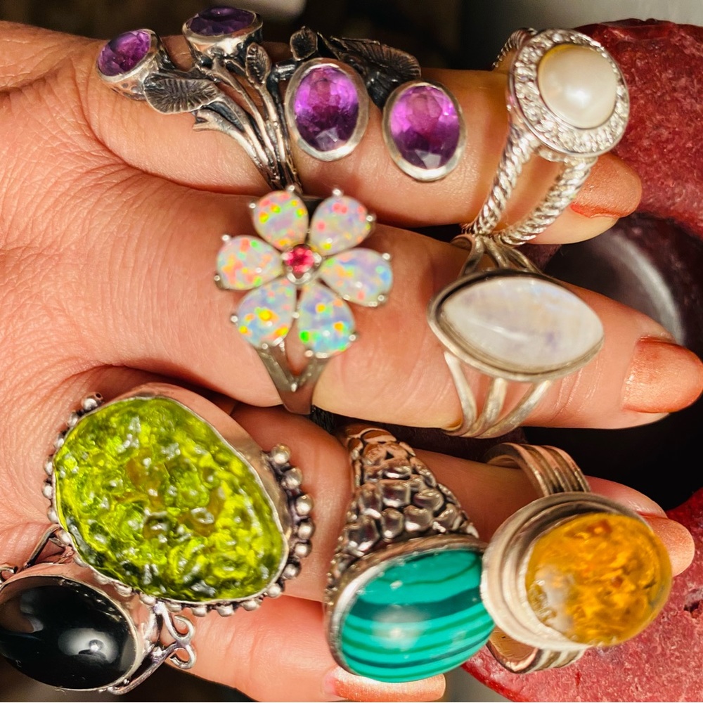 Stone ring for mental ills